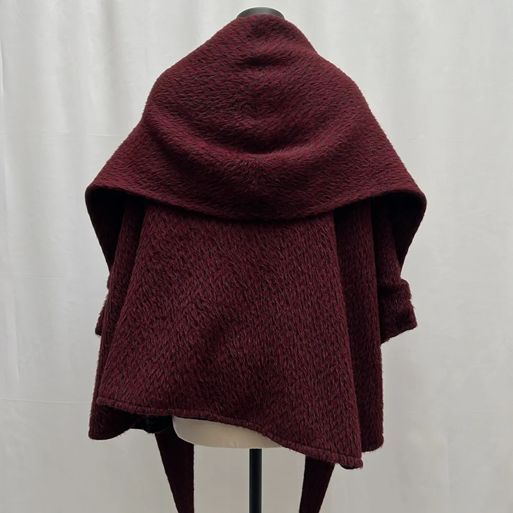 Lindsey Thornburg Burgundy/Black Chevron Alpaca Blend Shawl Cape Coat - Picture 9 of 16